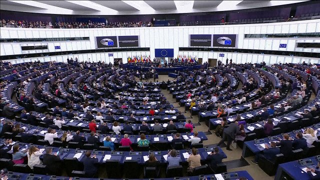 EU-Parlament wählt von der Leyen abermals zur Kommissionspräsidentin