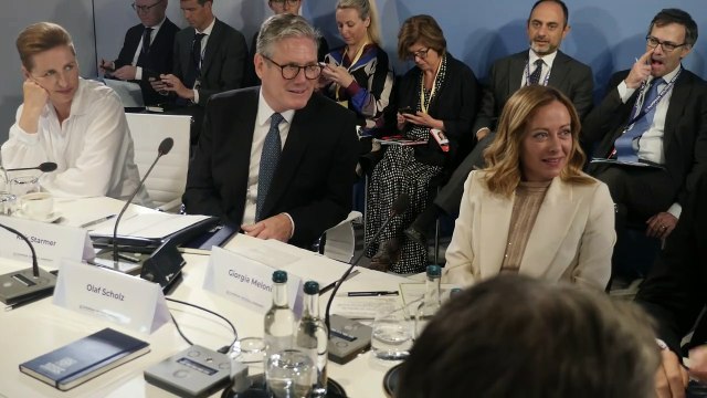 Starmer hosts migration working group at EPC summit