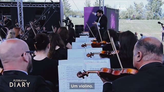 Conheça Fuad Ibrahimov: O maestro por trás do sucesso da Orquestra Sinfónica do Estado do Azerbaijão