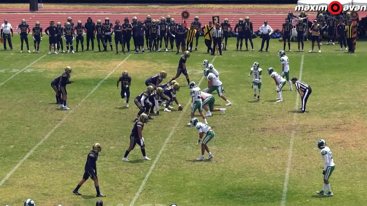 Con poder, la linea defensiva se abre camino hasta el Touchdown