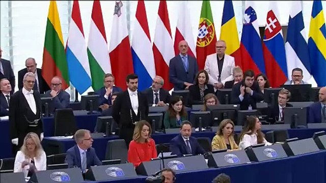 Von der Leyen é reeleita como presidente da Comissão Europeia