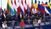 Von der Leyen rieletta Presidente della Commissione Ue. L'annuncio all'Eurocamera tra gli applausi