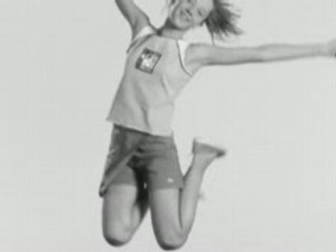 Cours Legendre Ete / Petite Agence dans la prairie (pub TV)