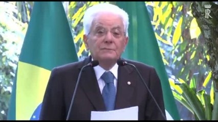 Mattarella cita Papa Francesco: "Democrazia non gode di buona salute"