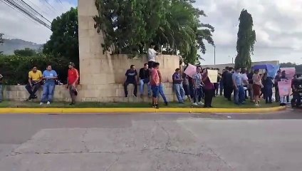 Empleados de empresa Gildan protestan nuevamente