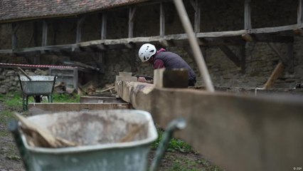 إسعافات أولية عاجلة لمباني رومانيا التراثية المتداعية