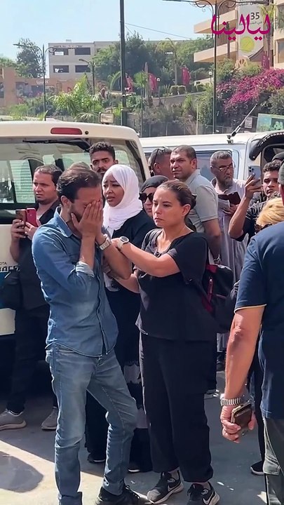 انهيار أهل وأصدقاء الفنان تامر ضيائي في جنازته وسط حضور ضعيف من نجوم الفن
