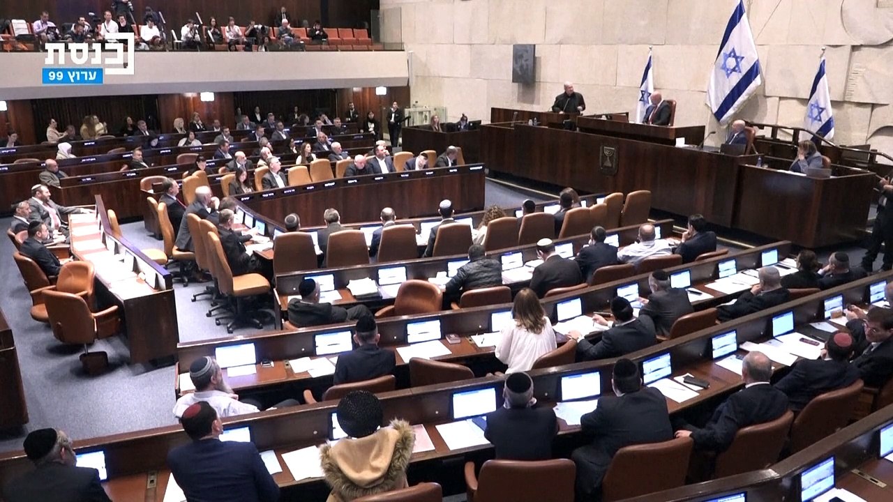 Parlamento israelense aprova resolução simbólica contrária à criação de Estado palestino