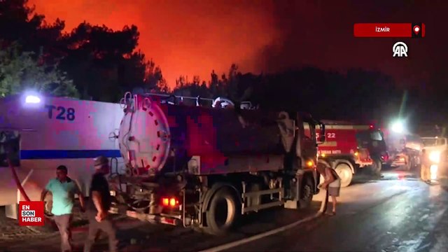 İzmir'de ormanlık alanda çıkan yangına müdahale ediliyor