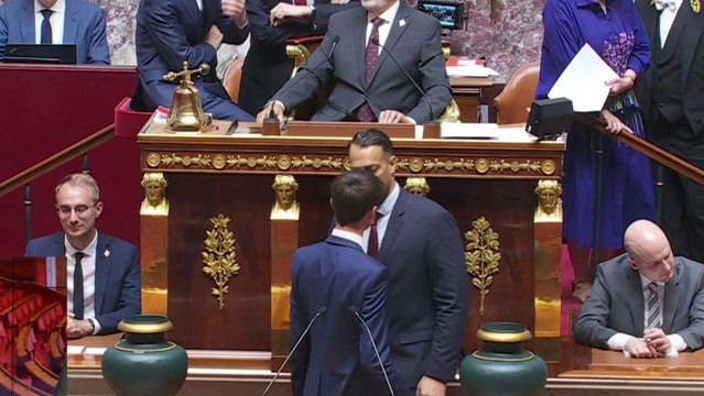 Sebastien Delogu intimide le benjamin de l'Assemblée Flavien Termet