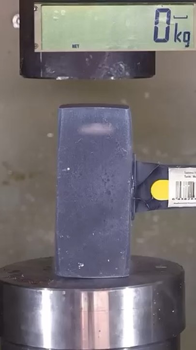 Deep frozen hammer VS. hydraulic press!