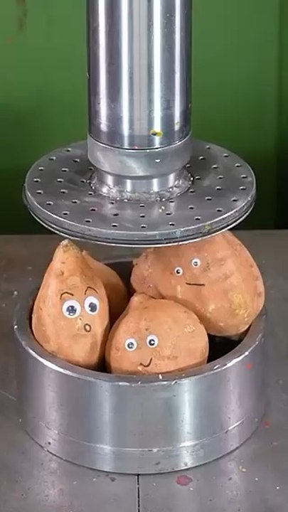 Breaking Dice With 150t Hydraulic Press