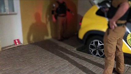 Machão de cozinha com tornozeleira eletrônica é preso no São Cristóvão