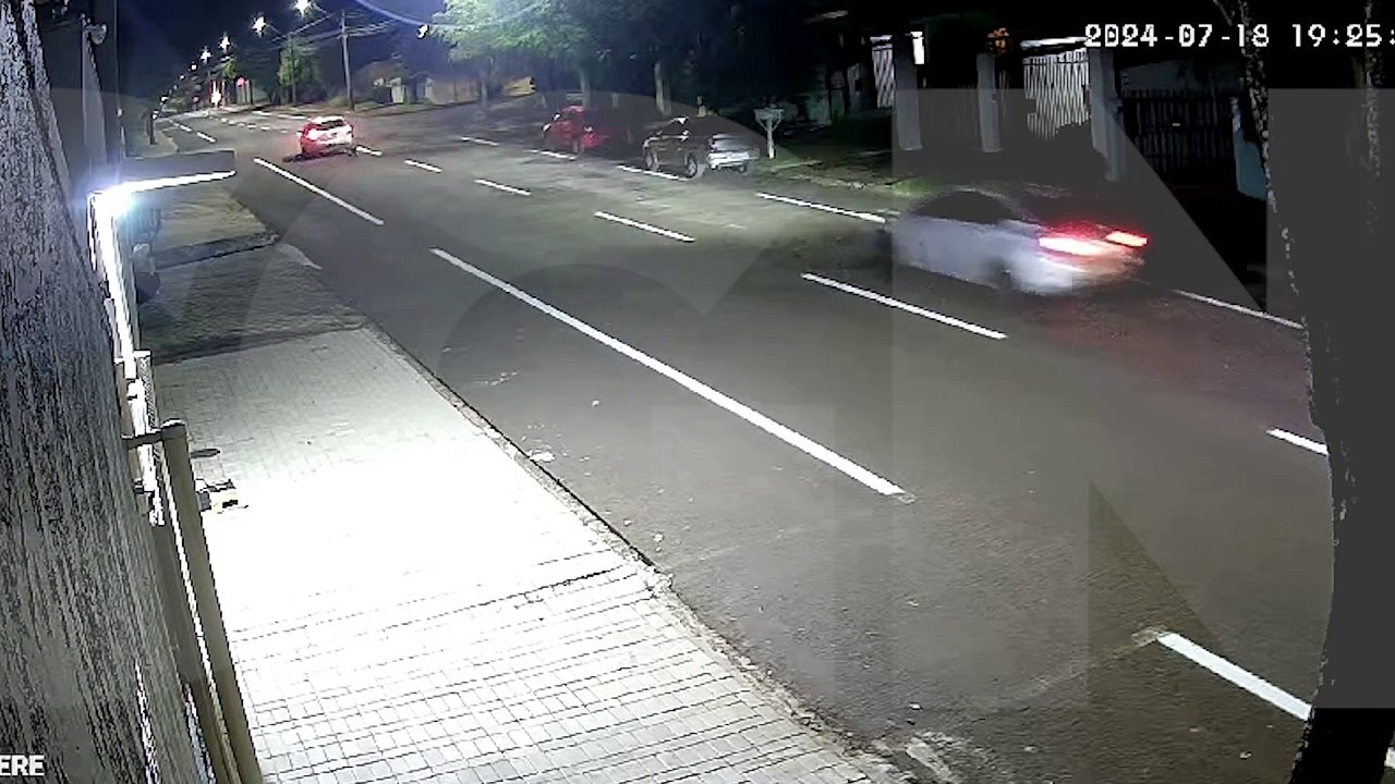 Câmera mostra acidente violento no Bairro Neva