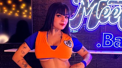 Karely Ruiz incendia Instagram con sensual disfraz de superhéroe