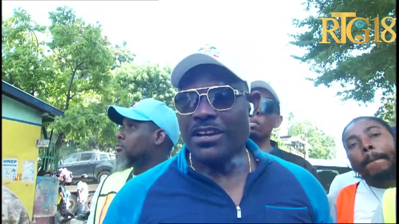 Sant Nasyonal Ekipman (CNE) netwaye "Rue Capois" nan kad pwogram ki rele CNE Lakay ou.