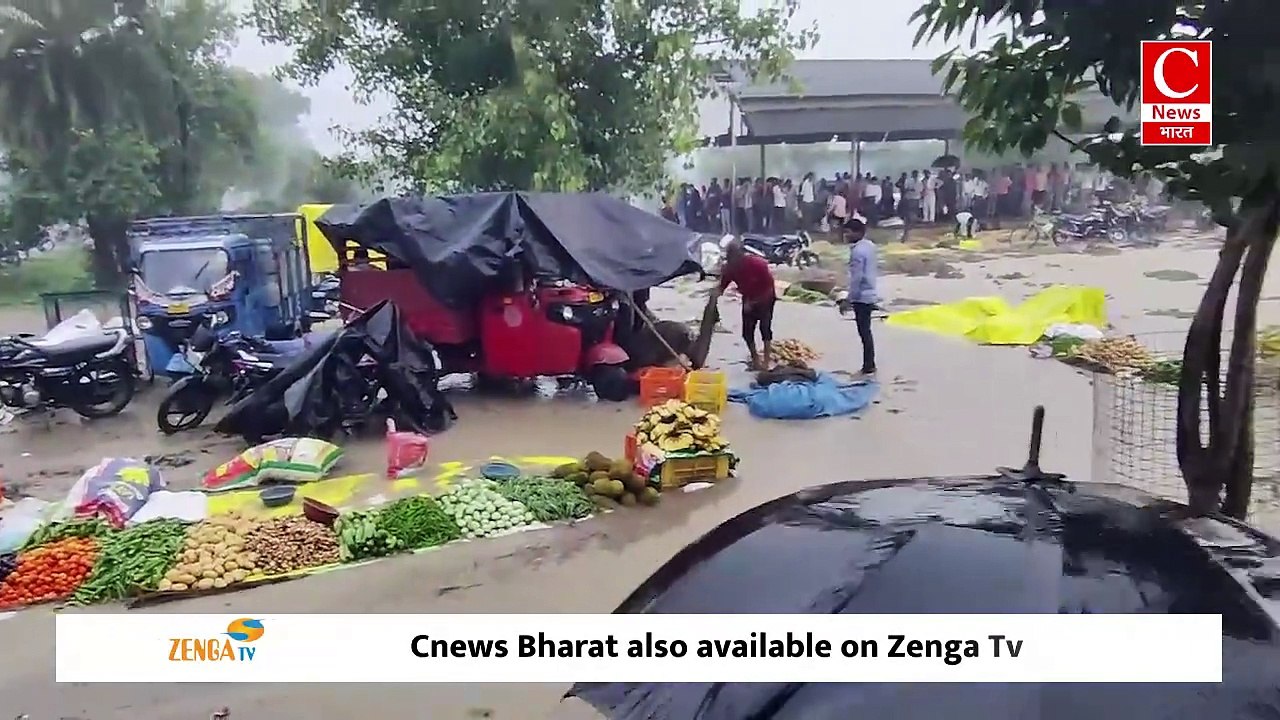 उत्तराखंड में भूस्खलन होने की वजह से यातायात हुआ बंद
