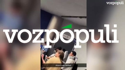 Caos en el aeropuerto de Los Angeles con todas las pantallas caídas por el fallo de Microsoft
