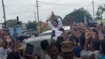 Palnaduలో మాజీ CM Jagan.. భారీగా తరలి వచ్చిన YCP కార్యకర్తలు అభిమానులు | Oneindia Telugu