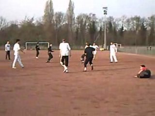 Séquence Foot = Sombréro et humiliation par Rémy