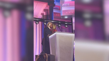 Melania's surprise appearance on stage leaves Trump stunned at the end of his speech