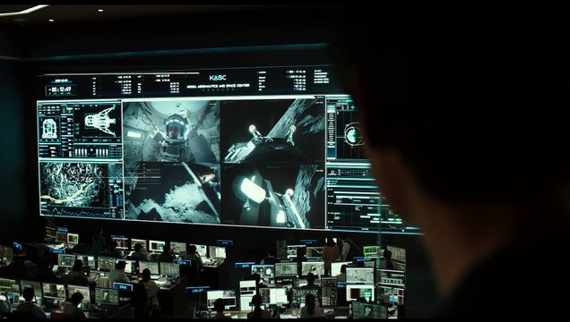 The Moon Bande-annonce VF