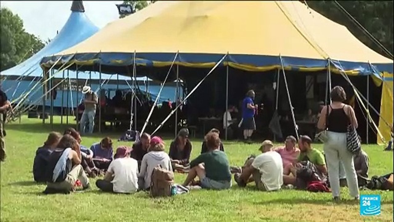 Manifestation anti-bassines : des milliers d'opposants rassemblés dans le Poitou