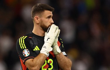 أوناي سيمون يغيب لفترة طويلة عن الملاعب
