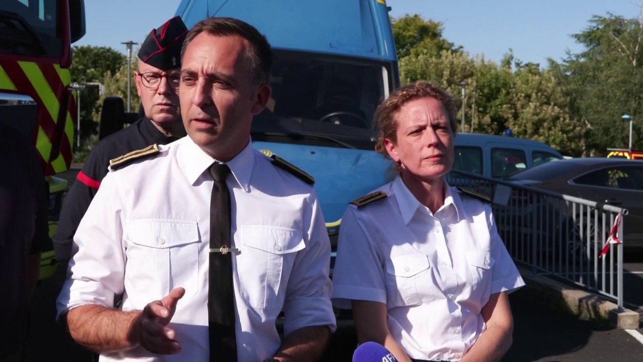 Mobilisation contre les mégabassines: "Le préfet de Charente-Maritime a interdit la manifestation qui est annoncée demain par les mêmes organisateurs à La Rochelle", indique Jean-Marie Girier, préfet de la Vienne