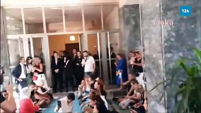 Meclis koridorunda oturma eylemi