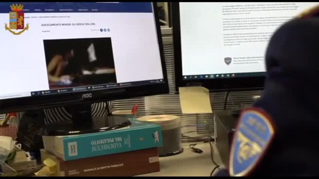 Pedopornografia online, 2 arresti e 8 indagati tra Roma e Napoli