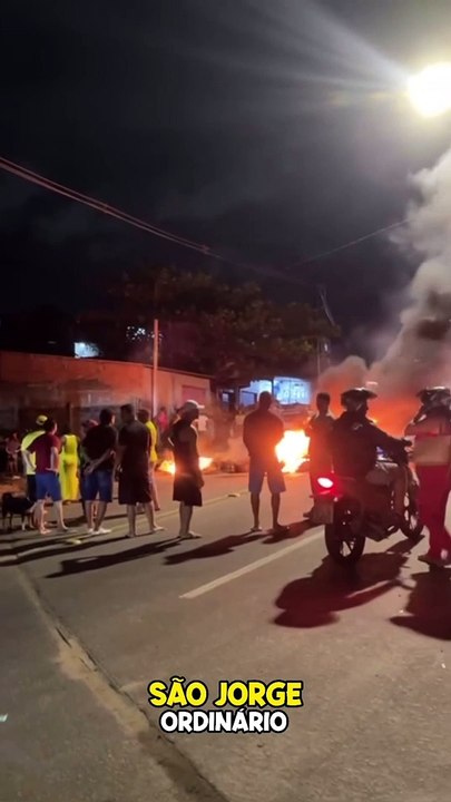 Moradores do São Jorge protestam por falta de água no bairro
