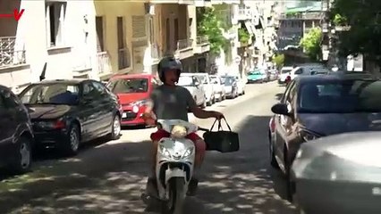 Workers Suffer Athens Heatwave as ‘Really Huge’ Temperatures Continue to Soar.