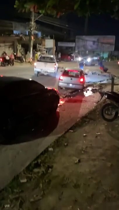 Moradores do São Jorge protestam por falta de água no bairro