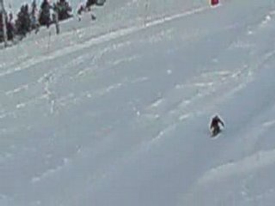 Saut snowboard avoriaz pipe 3