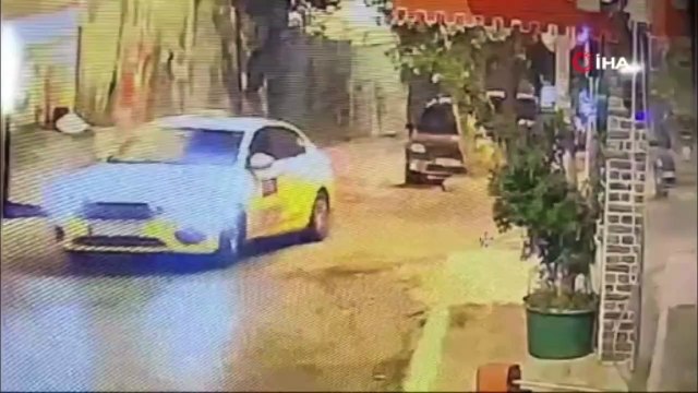 Şişli’de silahlı maganda! Taksinin içinden rastgele ateş açtı