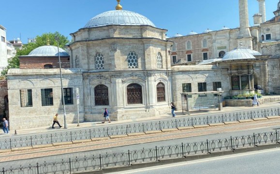 Sultan III. Mustafa ve Sultan III. Selim Türbelerinin açılışı yapıldı