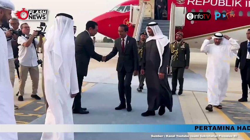 TIBA DI ABU DHABI, PRESIDEN JOKOWI DISAMBUT LANGSUNG PRESIDEN MBZ DI BANDARA ZAYED