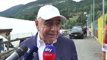 Galliani: "Szczesny? Non parlo con lui, però..."