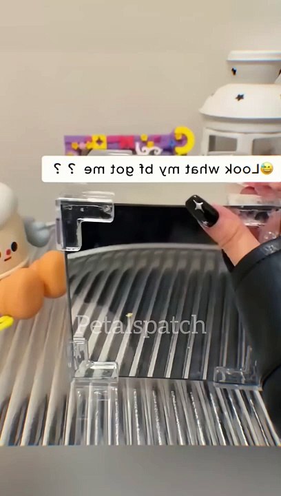 Brighten up your space with this adorable handmade DIY Tulip Flower small night light! ✨ Perfect for adding a touch of charm to any room.