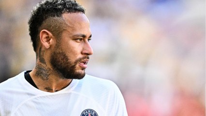 GALA VIDEO - Neymar père de 3 enfants avec 3 femmes différentes : qui sont-elles ?