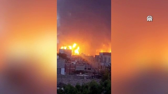 İsrail savaş uçaklarının, Yemen'de İran destekli Husilerin kontrolündeki Kızıldeniz kıyısında bulunan Hudeyde Limanı'na saldırdı