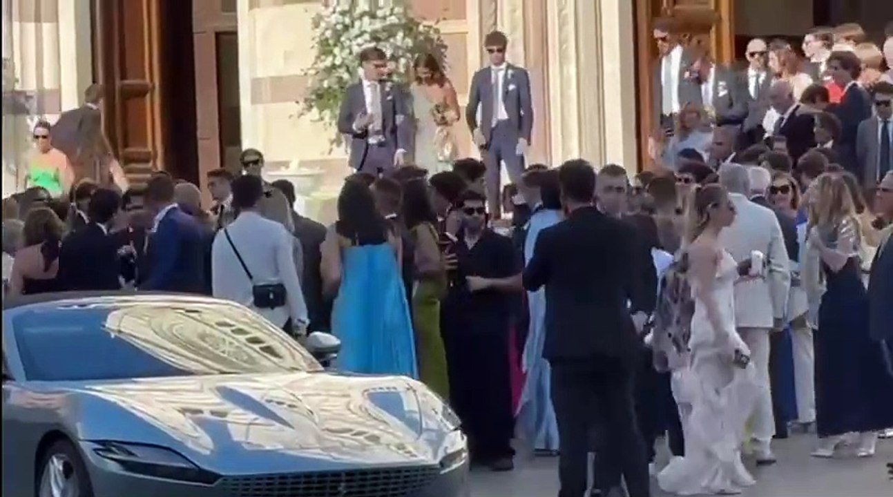 Chiesa e Lucia Bramani hanno detto s?: l'uscita dal Duomo di Grosseto e la festa
