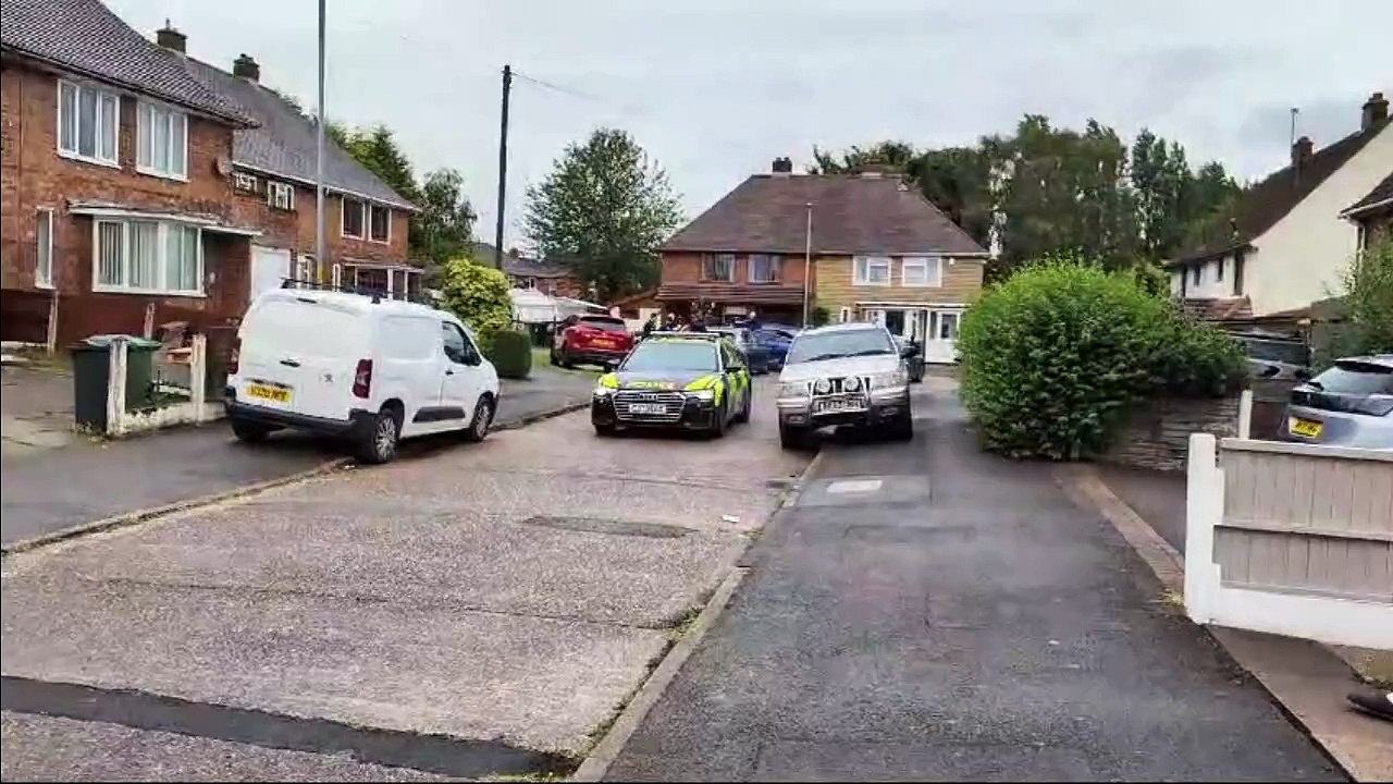 Police swoop on residential Walsall area with helicopter and firearms officers