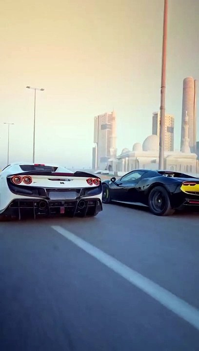 Lamborghini quien of the road