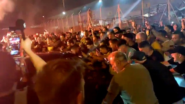 AEK Atene, che accoglienza dei tifosi per Lamela!