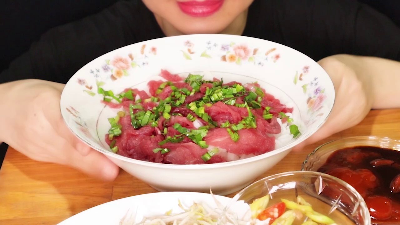 ASMR PHO - Vietnamese Food, Mukbang, Eating Sounds, Eating Show | NAMO MUKBANG