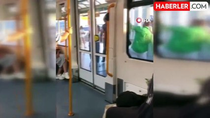 Metroda yer verme kavgası kamerada