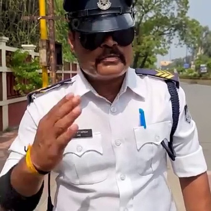 इंदौर ट्राफिक पुलिस #indore #traficpolic #indorecity #JabalpurNews See less