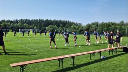 Leeds United Kicks Off Germany Training Camp with Key Players Back in Action 🇩🇪